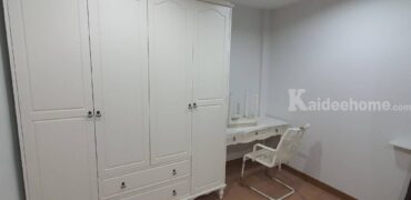 เช่าถูก ๆ โฮมออฟฟิช 2ชั้น 2ห้องนอนใหญ่ มีอ่างจากุชชี่อย่างดี หลังมุมติดถนน 2 ด้าน โครงสร้างแข็งแรงมาก ใช้วัสดุอย่างดี ซอยแมรี่ ต.บ้านสวน อ.เมือง ชลบุรี