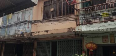 ตึกแถว 1 คู่หา 12 ตารางวาในซอยจันทร์ 45 แหล่งเจริญ การเดินทางสะดวกสบาย