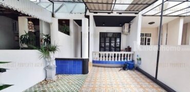 ทาวน์โฮมลาซาลเพลส ใกล้รถไฟฟ้า เดินทางสะดวก โครงการ : ลาซาลเพลส