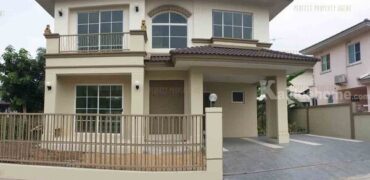 บ้านเดี่ยว ชลลดา โครงการ Land & House โซนทะเลสาบ หลังมุม โครงการ : ชลลดา โครงการแลนด์แอนด์เฮ้าส์ Land & House ที่ตั้ง : ตำบลบางขุนกอง อำเภอบางกรวย นนทบุรี