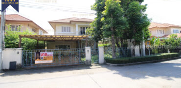 บ้านเดี่ยว กรองทอง วิลล่าพาร์ค กรุงเทพกรีฑา พระราม 9 ศรีนครินทร์ โครงการ : กรองทอง วิลล่าพาร์ค ที่ตั้ง : ถนนกรุงเทพกรีฑา แขวงหัวหมาก เขตบางกะปิ กรุงเทพฯ