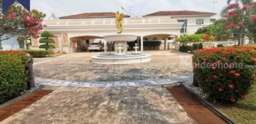 บ้านเดี่ยว นันทวัน-สุขุมวิท หลังมุมหน้าโครงการ เรียบหรู มีความเป็นส่วนตัวในที่ดินผืนใหญ่ โครงการ : นันทวัน-สุขุมวิท (L&H) ที่ตั้ง : ถนนสุขุมวิท แขวงบางจาก เขตพระโขนง กรุงเทพมหานครฯ