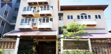 บ้านเดี่ยว สร้างเอง 2 หลัง รัชดา-ลาดพร้าว ที่ตั้ง : ถนนสุทธิสารวินิจฉัย แขวงสามเสนนอก เขตห้วยขวาง กรุงเทพมหานครฯ