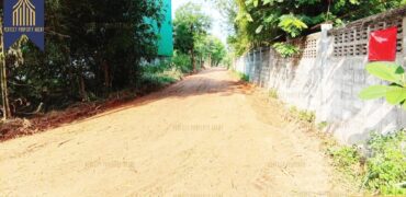 ที่ดินเปล่า 10 ไร่ สามยอด-สุรนารี ใกล้สนามกีฬาเฉลิมพระเกียรติ 80 พรรษา ที่ตั้ง : ถนนมิตรภาพ ตำบลสุรนารี อำเภอเมือง จังหวัดนครราชสีมา