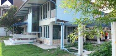 ที่ดิน พร้อมบ้าน 2 ชั้น เอกมัย-ทองหล่อ ที่ตั้ง : ถนนสุขุมวิท แขวงพระโขนงเหนือ เขตวัฒนา กรุงเทพมหานครฯ