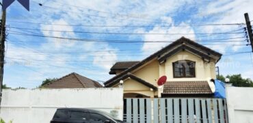 บ้านเดี่ยวสร้างเอง ทวีวัฒนา-กาญจนา เดินทางสะดวกได้หลายเส้นทาง ที่ตั้ง : ถนนทวีวัฒนา-กาญจนา แขวงบางพรม เขตตลิ่งชัน กรุงเทพมหานคร