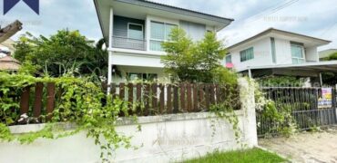 บ้านเดี่ยว ชลลดา ลาดกระบัง วัดศรีวารีน้อย เนื้อที่เยอะ โครงการ L&H โครงการ : ชลลดา สุวรรณภูมิ ลาดกระบัง ที่ตั้ง : ถนนลาดกระบัง ตำบลศีรษะจรเข้าน้อย อำเภอบางเสาธง จังหวัดสมุทรปราการ