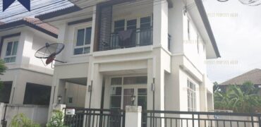 บ้านเดี่ยวพร้อมเฟอร์นิเจอร์ หมู่บ้านเอสวิลล่า ลำลูกกา ใกล้สถานีรถไฟฟ้าสายลำลูกกาคูคต โครงการ : หมู่บ้านเอสวิลล่า ที่ตั้ง : ถนนพระองค์เจ้าสายคลอง 4 ตำบลลาดสวาย อำเภอลำลูกกา จังหวัดปทุมธานี