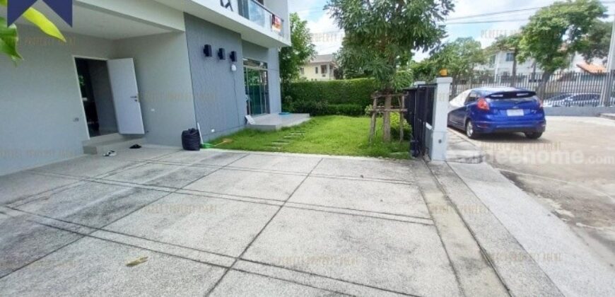 บ้านเดี่ยวหลังมุม เพอร์เฟค เพลส รัตนาธิเบศร์ ไทรม้า นนทบุรี ไม่เคยเข้าอยู่อาศัย โครงการ : เพอร์เฟค เพลส รัตนาธิเบศร์ ที่ตั้ง : ถนนรัตนาธิเบศร์ ตำบลไทรม้า อำเภอเมืองนนทบุรี จังหวัดนนทบุรี