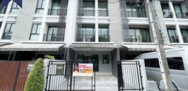 ทาวน์โฮม บ้านกลางเมือง พระราม 9-รามคำแหง ตรงข้ามสวนหย่อม ทำเลดีใกล้รถไฟฟ้าสายสีส้ม โครงการ : บ้านกลางเมือง พระราม 9-รามคำแหง ที่ตั้ง : ถนนรามคำแหง แขวงพลับพลา เขตวังทองหลาง กรุงเทพมหานครฯ