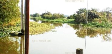 ที่ดินติดคลอง พื้นที่สีน้ำตาลอ่อน บางบ่อ สมุทรปราการ ที่ตั้ง : ตำบลบางบ่อ อำเภอบางบ่อ จังหวัดสมุทรปราการ