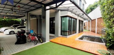 บ้านเดี่ยว หลังใหญ่ บางกอกบูเลอวาร์ด เทพารักษ์-วงแหวน มีพื้นที่เยอะ โครงการ : บางกอกบูเลอวาร์ด เทพารักษ์-วงแหวน ที่ตั้ง : ถนนเทพารักษ์ ตำบลเทพารักษ์ อำเภอเมือง จังหวัดสมุทรปราการ