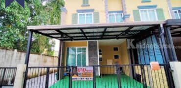 ทาวน์โฮม โกลเด้นทาวน์ 3 บางมด ทุ่งครุ ตกแต่งพร้อมอยู่ โครงการ : โกลเด้นทาวน์ 3 ที่ตั้ง : ถนนพุทธบูชา แขวงบางมด เขตทุ่งครุ กรุงเทพมหานครฯ