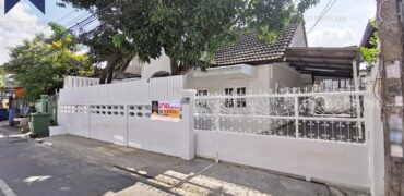 บ้านเดี่ยวชั้นเดียว บุญศิริ บางเมืองใหม่ ตกแต่งใหม่ทั้งหลังพร้อมอยู่ โครงการ : หมู่บ้านบุญศิริ ที่ตั้ง : ตำบลบางเมืองใหม่ อำเภอเมืองสมุทรปราการ จังหวัดสมุทรปราการ