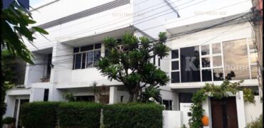 บ้านเดี่ยว ตกแต่งพร้อมอยู่ เกษตร-นวมินทร์ ใกล้รถไฟฟ้าสายสีเหลือง ที่ตั้ง : ถนนนวมินทร์ แขวงนวมินทร์ เขตบึงกุ่ม กรุงเทพมหานครฯ