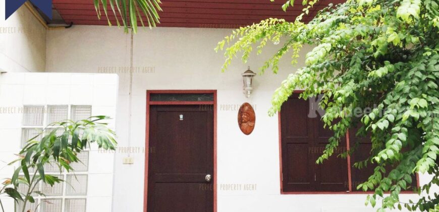 บ้านเดี่ยวสร้างเอง ตากสิน 33 บุคคโล ธนบุรี กรุงเทพมหานคร ที่ตั้ง : ถนนตากสิน แขวงบุคคโล เขตธนบุรี กรุงเทพมหานคร