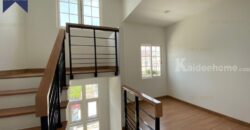 บ้านแฝดสไตล์อังกฤษ โกลเด้น นีโอ สาทร ใกล้รถไฟฟ้า โครงการ : โกลเด้น นีโอ สาทร ที่ตั้ง : ถนนกัลปพฤกษ์ แขวงบางขุนเทียน เขตจอมทอง กรุงเทพมหานคร