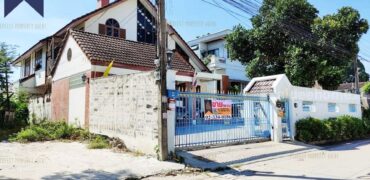 บ้านเดี่ยว รัชดานิเวศน์ แยกเหม่งจ๋าย ห้วยขวาง หลังมุม โครงการ : บ้านรัชดานิเวศน์ ที่ตั้ง : ถนนประชาอุทิศ แขวงสามเสนนอก เขตห้วยขวาง กรุงเทพมหานคร