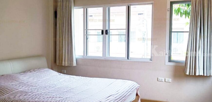 ทาวน์เฮ้าส์ ปริญลักษณ์ ไลท์ สามัคคี ด่วนทำเลดี โครงการ : ปริญลักษณ์ ไลท์ สามัคคี ที่ตั้ง : ตำบลท่าทราย เมืองนนทบุรี จังหวัดนนทบุรี