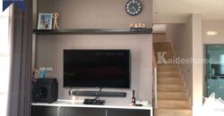 บ้านเดี่ยว เพอร์เฟคเพลส รัตนาธิเบศร์ บ้านสวย สภาพดี ทำเลดีใกล้รถไฟฟ้าสายสีม่วง โครงการ : เพอร์เฟคเพลส รัตนาธิเบศร์ ที่ตั้ง : ตำบลไทรม้า อำเภอเมืองนนทบุรี จังหวัดนนทบุรี