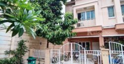 ทาวน์เฮ้าส์ ปริญลักษณ์ ไลท์ สามัคคี ด่วนทำเลดี โครงการ : ปริญลักษณ์ ไลท์ สามัคคี ที่ตั้ง : ตำบลท่าทราย เมืองนนทบุรี จังหวัดนนทบุรี