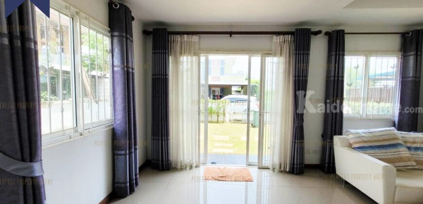 บ้านเดี่ยว ฟลอร่าวิลล์ พาร์คซิตี้ สุวินทวงศ์ หนองจอก รามคำแหง โครงการ : ฟลอร่าวิลล์ พาร์คซิตี้ ที่ตั้ง : ถนนสุวินทวงศ์ แขวงลำผักชี เขตหนองจอก กรุงเทพมหานคร