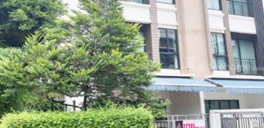 ทาวน์โฮม บ้านกลางเมืองนวมินทร์ บึงกุ่ม โครงการ : บ้านกลางเมืองนวมินทร์ ที่ตั้ง : แขวงคลองกุ่ม เขตบึงกุ่ม กรุงเทพมหานคร