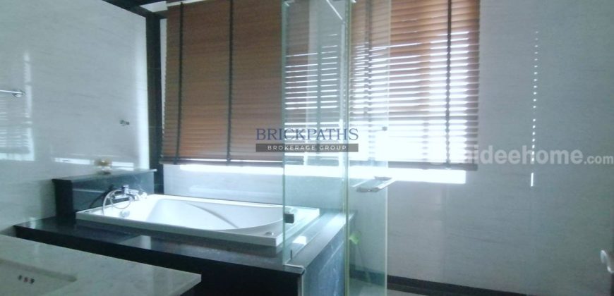 ขายทาวน์โฮม โครงการ บ้านกลางกรุง ทองหล่อ สุขุมวิท 55 ทำเลใจกลางเมือง