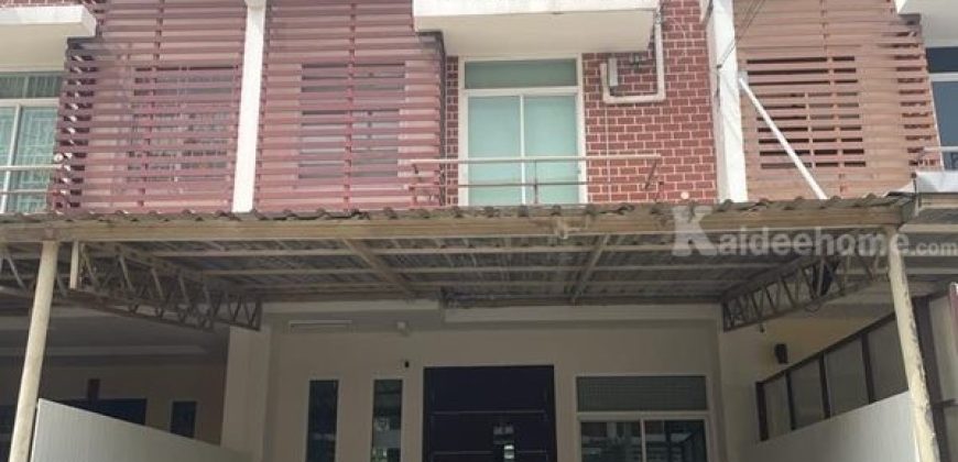 ขายทาวน์โฮม 3ชั้น The British Sathorn-Kallaprapruk รีโนเวทใหม่ พร้อมอยู่หรือทำสำนักงาน ติดต่อ/line 0619419639