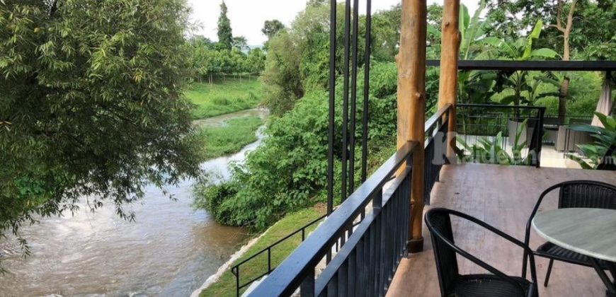 ขายบ้านพร้อมที่ดินติดน้ำ เขาใหญ่ หมูสี 1 ไร่ ที่ติดลำตะคองสวยมาก ท่าช้าง ใกล้ถนนธนะรัขต์ ใกล้คีรีมายา เหมาะทำบ้านพักตากอากาศ อยู่ในโครงการ มี รปภ. ปลอดภัย 087-9074045