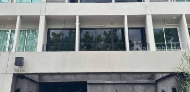 ด่วน ขายบ้านทาวน์โฮม โนเบิล คิวบ์ พัฒนาการ 24-26 Noble Cube Patanakarn Towmhome 3ชั้น 3ห้องนอน ใกล้ทองหล่อ เอกมัย สุขุมวิท พระราม9 ใกล้ทางด่วน ใกล้Airport Link รามคำแหง 087-9074045