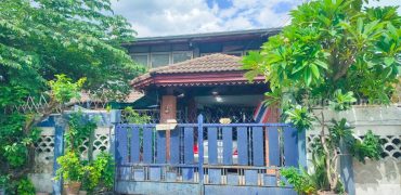 ขายบ้านเดี่ยว หมู่บ้านเสรี พระรามเก้า ที่ดินพร้อมบ้านเก่า เนื้อที่ 82 ตร.ว 4 ห้องนอน ใกล้ เดอะไนน์ The nine พระราม 9 ใกล้ ม.รามคำแหง หัวหมาก ทางด่วน สนามบินสุวรรณภูมิ ด่วน หายาก 087-9074045