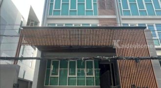 ขายบ้าน Home office สุขุมวิท อุดมสุข วชิรธรรมสาธิต โฮมออฟฟิศ 4 ชั้น จอดรถได้ 5 คัน ใกล้ BTS อุดมสุข ปุณณวิถี ใกล้ศรีนครินทร์ ซีคอน ไปเซ็นทรัลบางนา ออกบางนาตราดสะดวก 087-9074045
