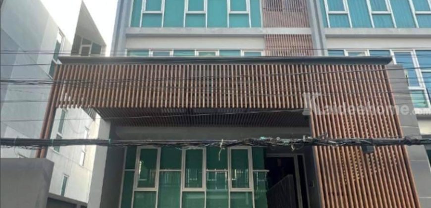 ขายบ้าน Home office สุขุมวิท อุดมสุข วชิรธรรมสาธิต โฮมออฟฟิศ 4 ชั้น จอดรถได้ 5 คัน ใกล้ BTS อุดมสุข ปุณณวิถี ใกล้ศรีนครินทร์ ซีคอน ไปเซ็นทรัลบางนา ออกบางนาตราดสะดวก 087-9074045