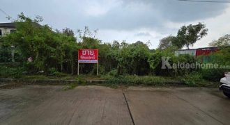 ขายที่ดินแปลงสวย หมู่บ้าน กรีน เลค บางนา-ตราด ราคาดี ขายต่ำกว่าราคาประเมิน โทร 063-241-9775