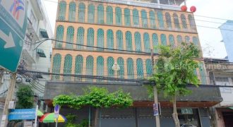 ขายอาคารพาณิชย์ 4 คูหา ใกล้ Icon Siam 4 ชั้น พื้นที่ 99 ตารางวา โทร 06-5246-2626