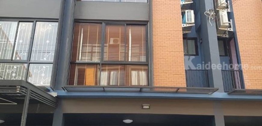 ขายทาวน์เฮาส์ 3.5 ชั้น ติดรถไฟฟ้า ใกล้ศูนย์ราชการ โครงการเฮ้าส์ 35 แจ้งวัฒนะ (Haus 35) โทร 0865198224