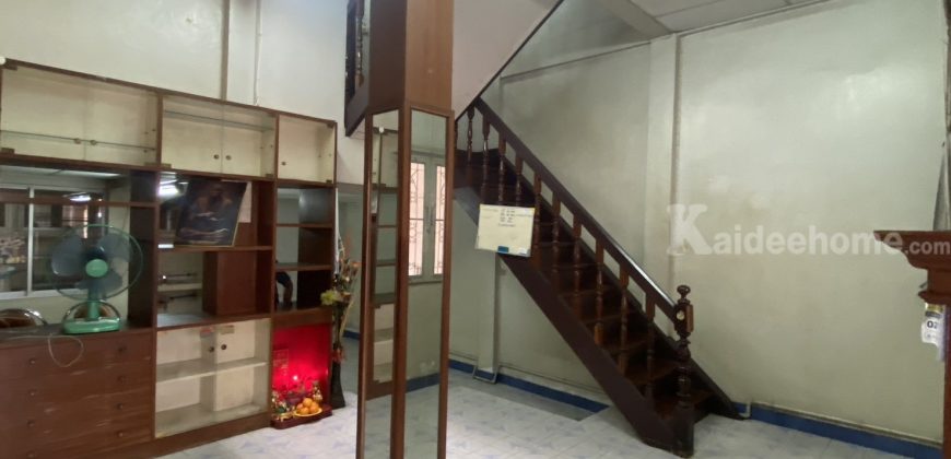 ขายทาวเฮ้าส์ นครหลวงวิลเลจ ใกล้รถไฟฟ้า ใกล้โรงพยาบาล