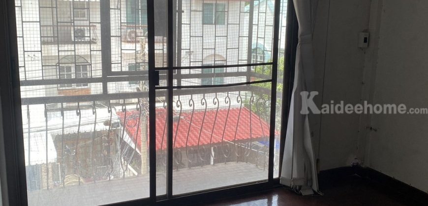 ขายทาวเฮ้าส์ นครหลวงวิลเลจ ใกล้รถไฟฟ้า ใกล้โรงพยาบาล