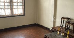 ขายทาวเฮ้าส์ นครหลวงวิลเลจ ใกล้รถไฟฟ้า ใกล้โรงพยาบาล