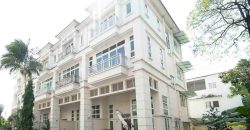ขายบ้านสุขุมวิท 54 หมู่บ้านหงส์นคร ทาวโฮมขนาดใหญ่หลังมุม 3.5 ชั้น 4 ห้องนอน พร้อมอยู่ ใกล้ BTS อ่อนนุช บางจาก ทางด่วนสุขุมวิท 50 สุขุมวิท 62 ไปทองหล่อ เอกมัย 10 นาที 087-9074045