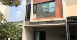 ขายด่วน!!  ทาวน์โฮม หมู่บ้านสิริเพลส บางใหญ่  (4 ห้องนอน 2 ห้องน้ำ) หลังริมสุดซอย