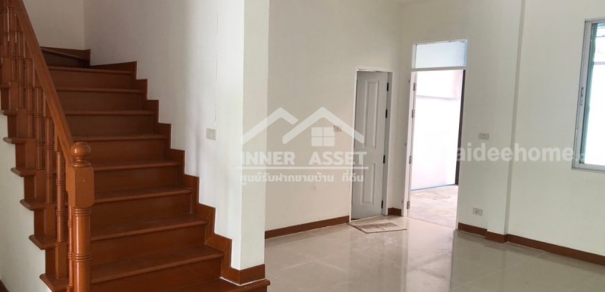 ขายด่วน ฟรีโอน!! ทาวน์เฮ้าส์ หมู่บ้านณริศรา นครอินทร์-พระราม5 ซอยวัดหูช้าง (3 ห้องนอน 2 ห้องน้ำ) รีโนเวทใหม่ทั้งหลัง