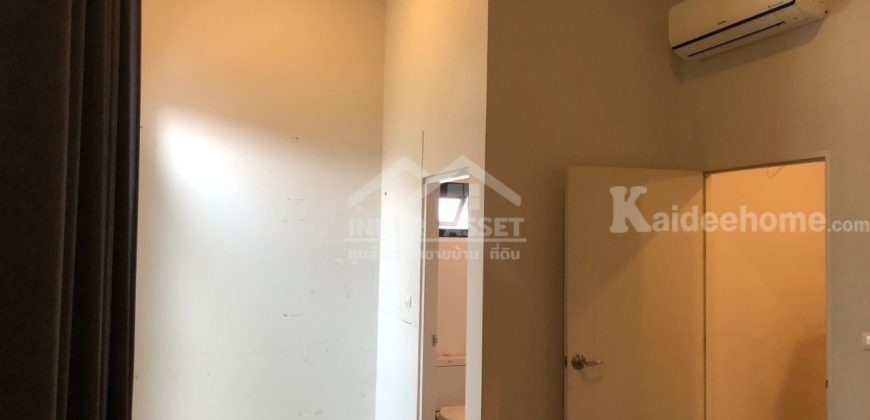 ขายด่วน!!  ทาวน์โฮม หมู่บ้านสิริเพลส บางใหญ่  (4 ห้องนอน 2 ห้องน้ำ) หลังริมสุดซอย