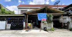 ขายทาวน์เฮ้าส์ ปรีชา11 ซอยรามอินทรา 123 ขนาด 16 ตร.ว. ต่อเติมหลังคาครัวด้านหลังและหลังคาที่จอดรถด้านหน้า