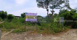 ขายที่ดินเปล่า 226 ตารางวา ถมแล้ว เข้าซอยศรีนครินทร์ 64 เพียง 200เมตร รูปแปลงสี่เหลี่ยมสวยมาก โทร 063-826-5942