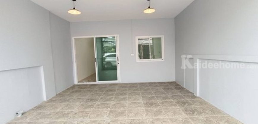 ขายบ้าน พิมลราช 4 ทาวน์เฮ้าส์ชั้นเดียว หมู่บ้าน พิมลราช 4 เข้า-ออก ได้หลายเส้นทาง โทร 095-385-5941