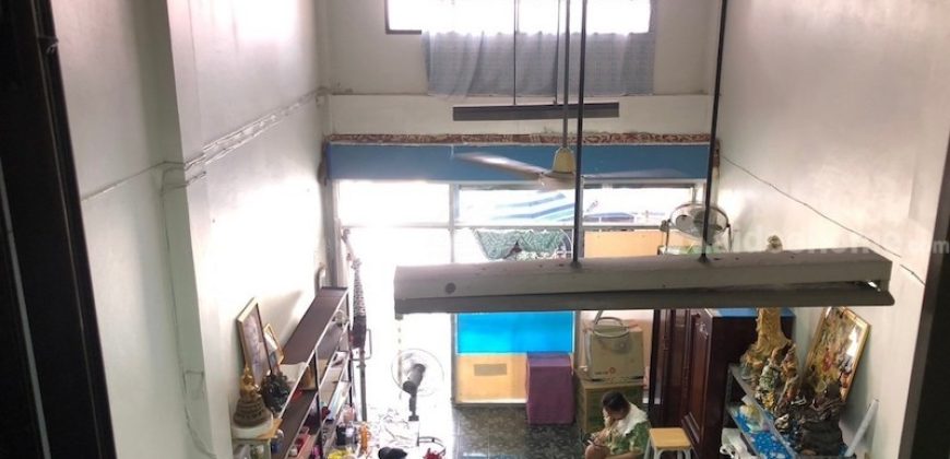 ขายด่วน!! อาคารพาณิชย์ใกล้ตลาดบางบัวทอง 4.5 ชั้น 3 ห้องนอน 3 ห้องน้ำ/ 200 เมตรถึงวัดเล่งเน่ยยี่2