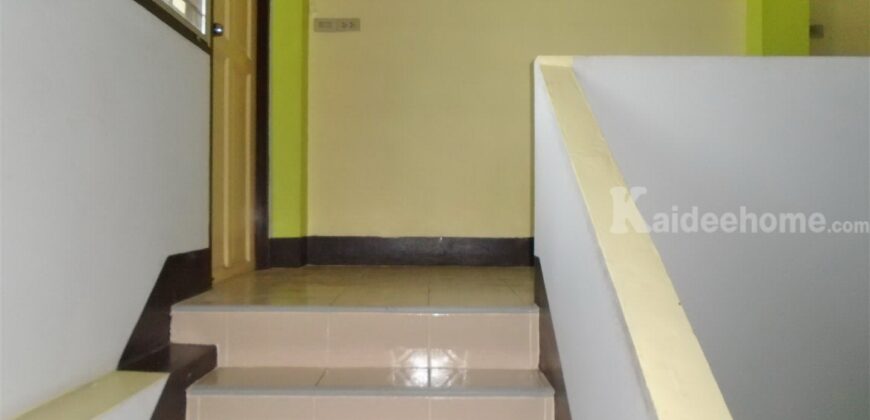 ขายอาคารพาณิชย์ 3 ชั้น (เป็นห้องมุม) 93/4 ถ.รอบเวียง อ.เมือง จ.ลำปาง