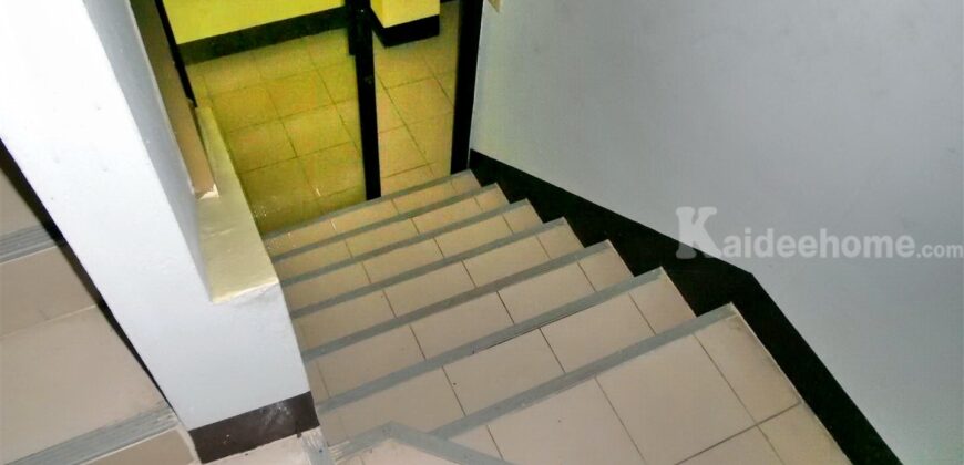 ขายอาคารพาณิชย์ 3 ชั้น (เป็นห้องมุม) 93/4 ถ.รอบเวียง อ.เมือง จ.ลำปาง